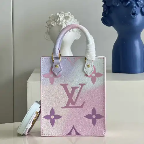 Cheap LV Bag 2207YA0062 0131