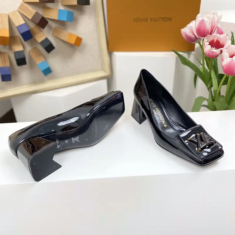 Cheap LV Shoes 2304PZ0125 0130