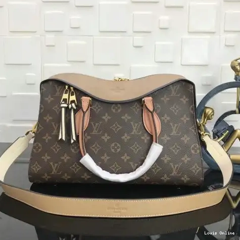 LV Bags 19T1L0339 0226