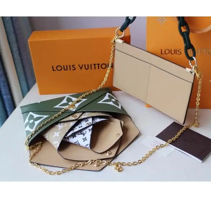 Affordable LV Bags 19B570241 0218