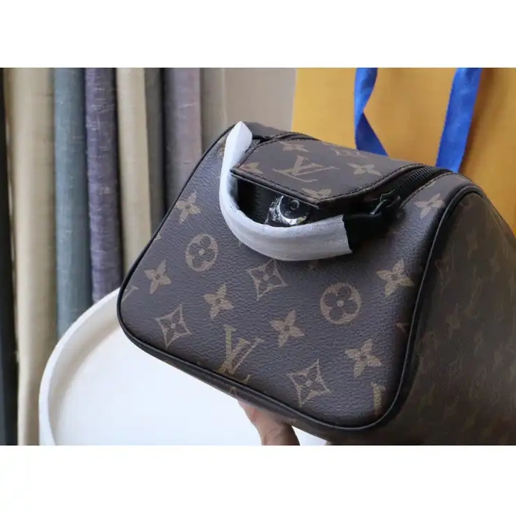 Cheap LV 2208DJ0041 Bag 0221