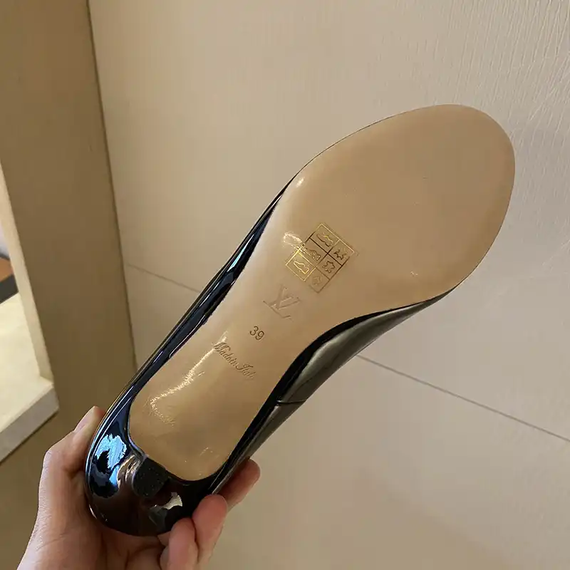 Cheap LV Shoes 2304PZ0110 0202