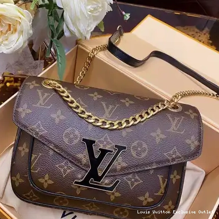 2306HT0003 Bag LV 0211