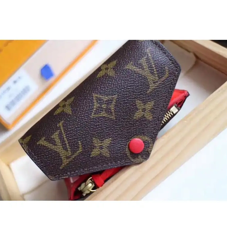 Cheap 19T1L0477 Bags LV 0210