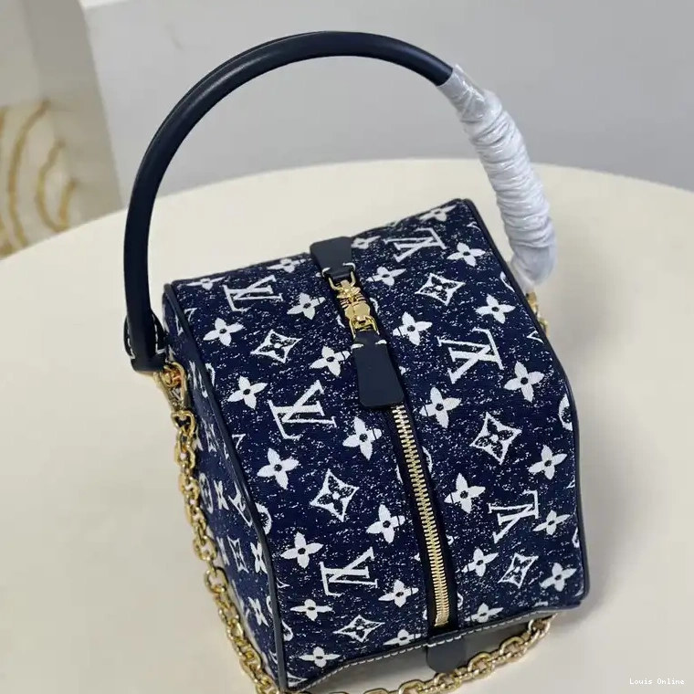 Cheap LV Bag 2201YA0003 0217