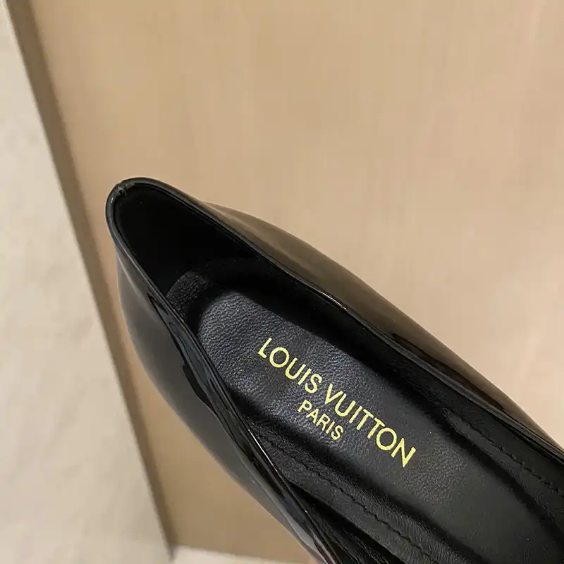 Cheap LV Shoes 2304PZ0110 0202